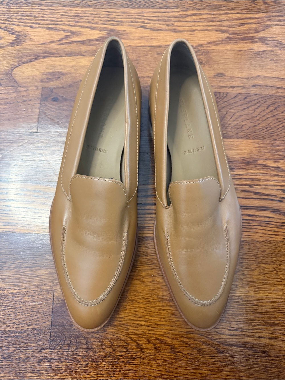 NWOB EVERLANE LEATHER Tan Leather Slip-On Loafers SIZE 9